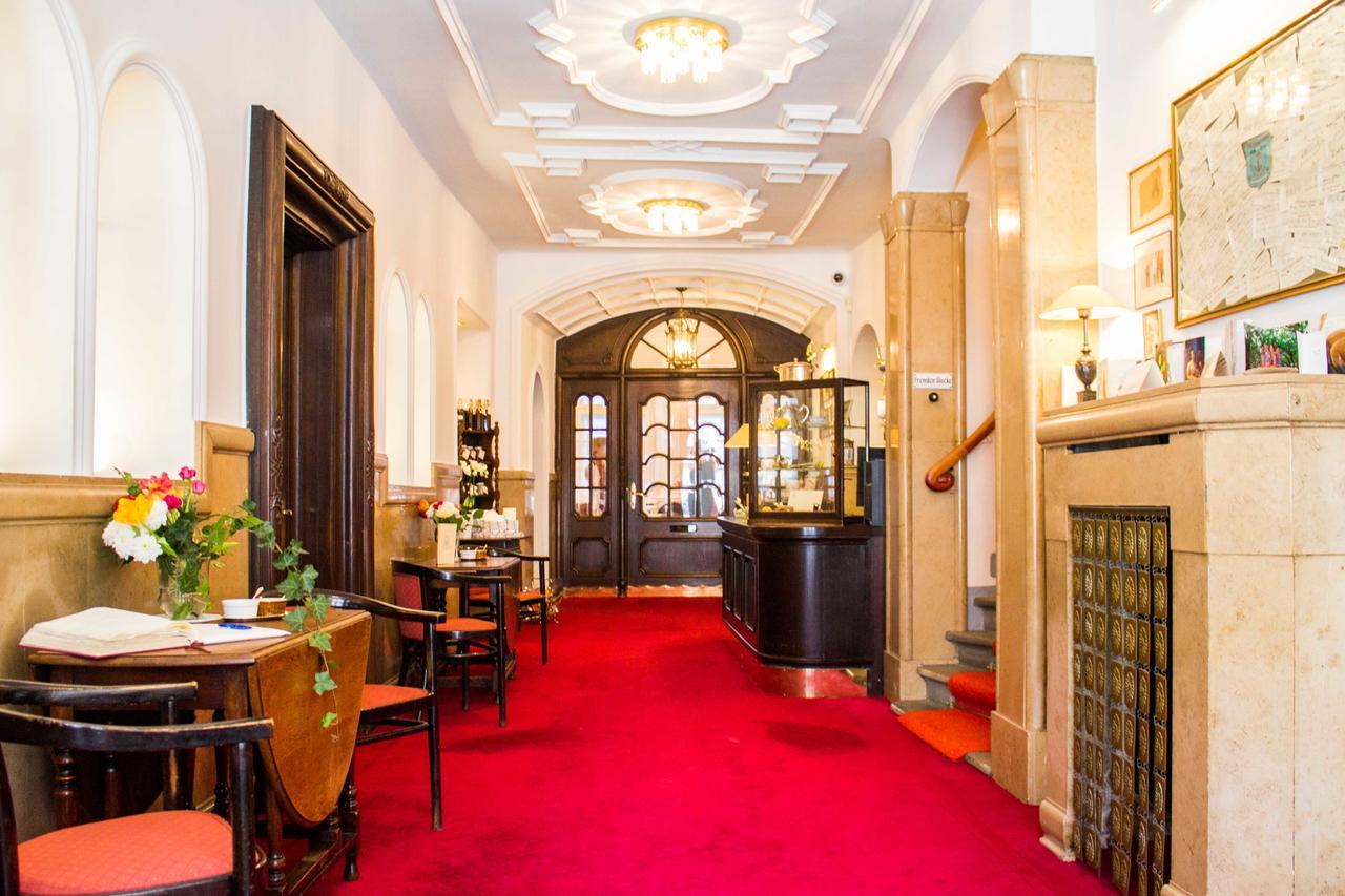 Hotel Goldener Anker Байройт Экстерьер фото